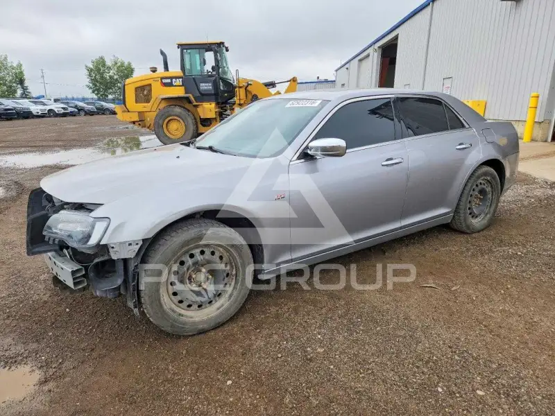 2011 Chrysler 300 photo