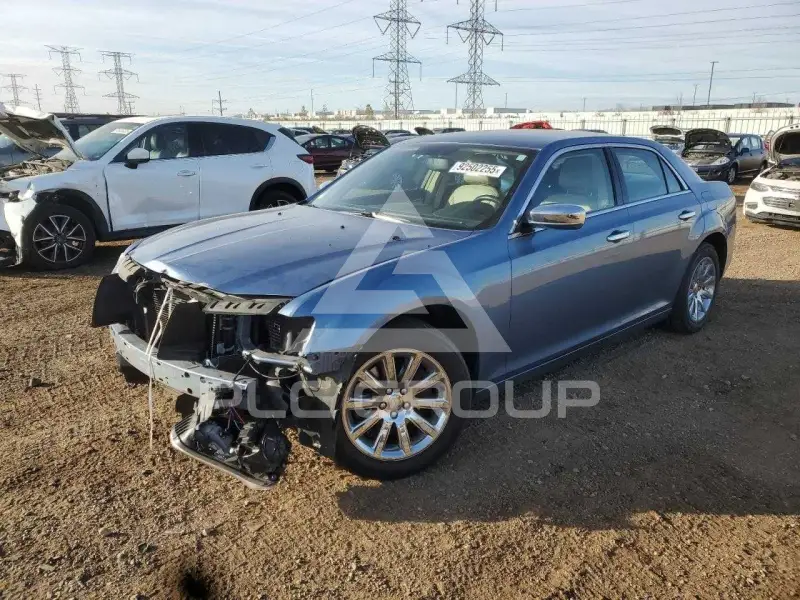 2011 Chrysler 300 фото