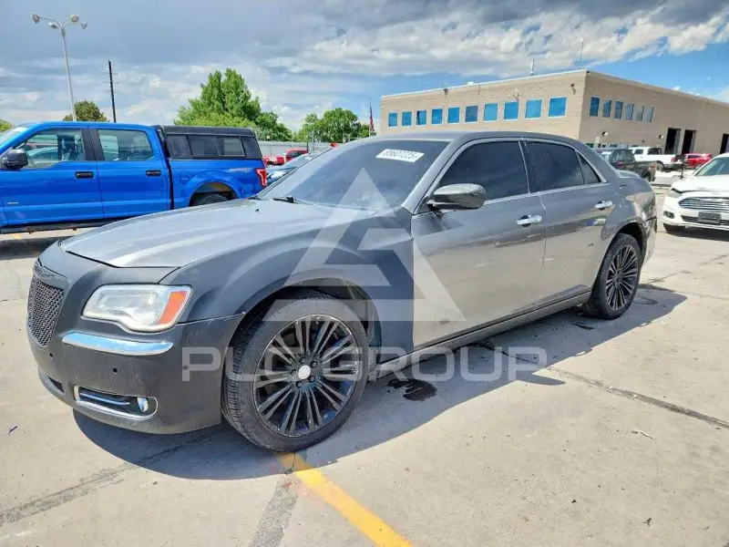 2011 Chrysler 300 photo