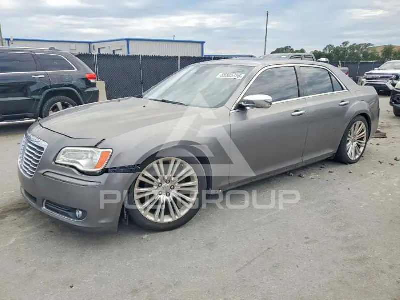 2011 Chrysler 300 фото