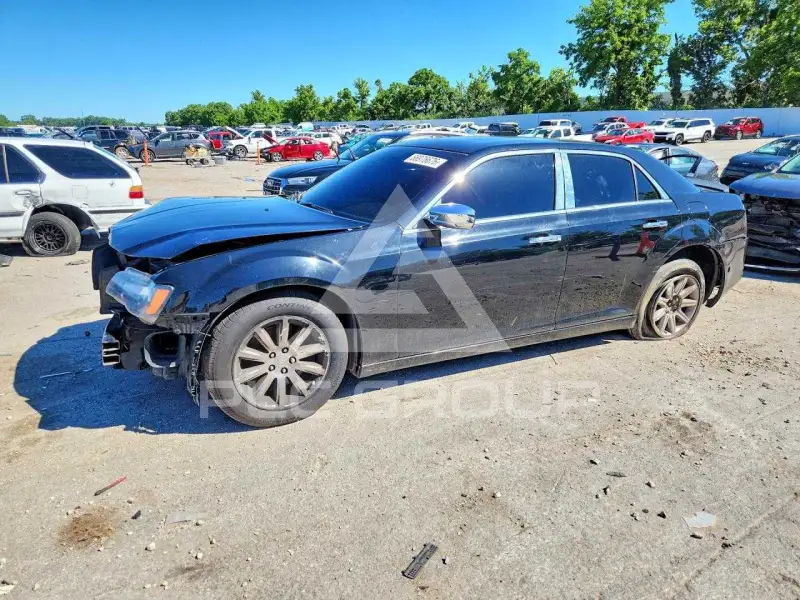 2011 Chrysler 300 фото