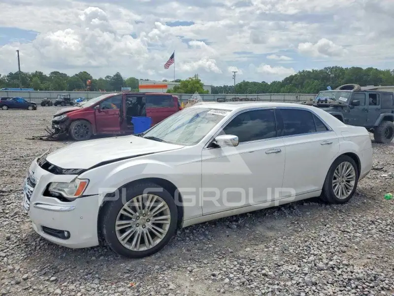 2011 Chrysler 300 photo