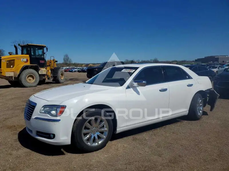 2011 Chrysler 300 фото