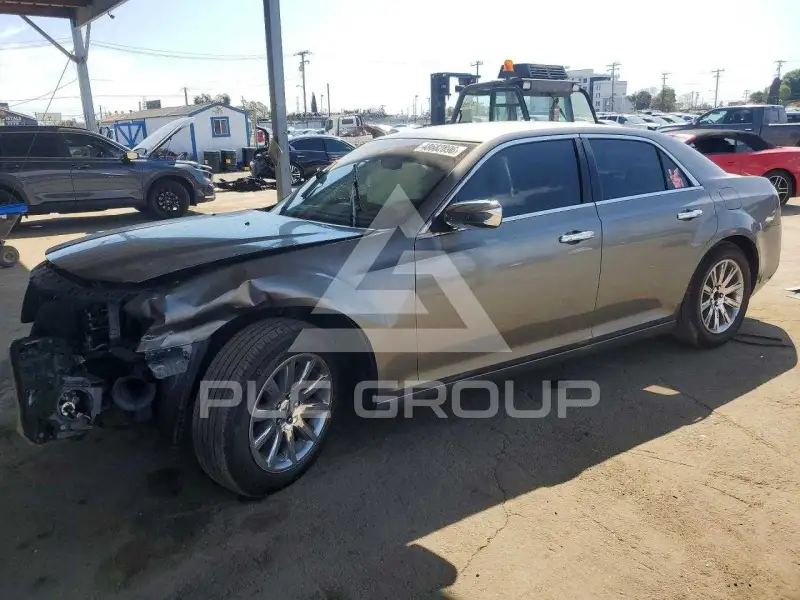 2011 Chrysler 300 photo