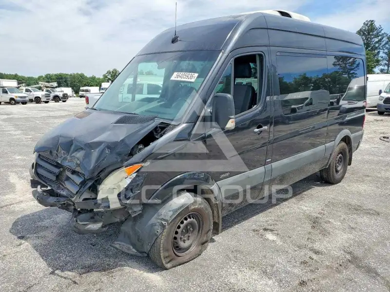 2011 Mercedes Benz Sprinter photo