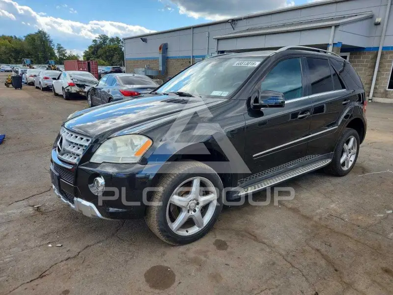 2011 Mercedes Benz ML-Class photo