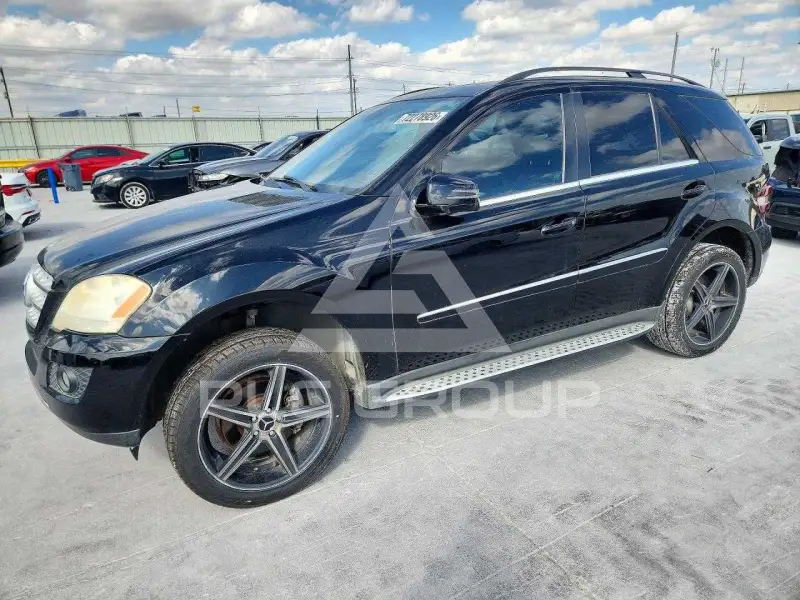 2011 Mercedes Benz ML-Class фото