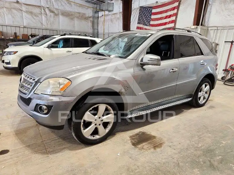 2011 Mercedes Benz ML-Class фото
