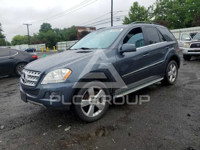 2011 Mercedes Benz ML-Class photo