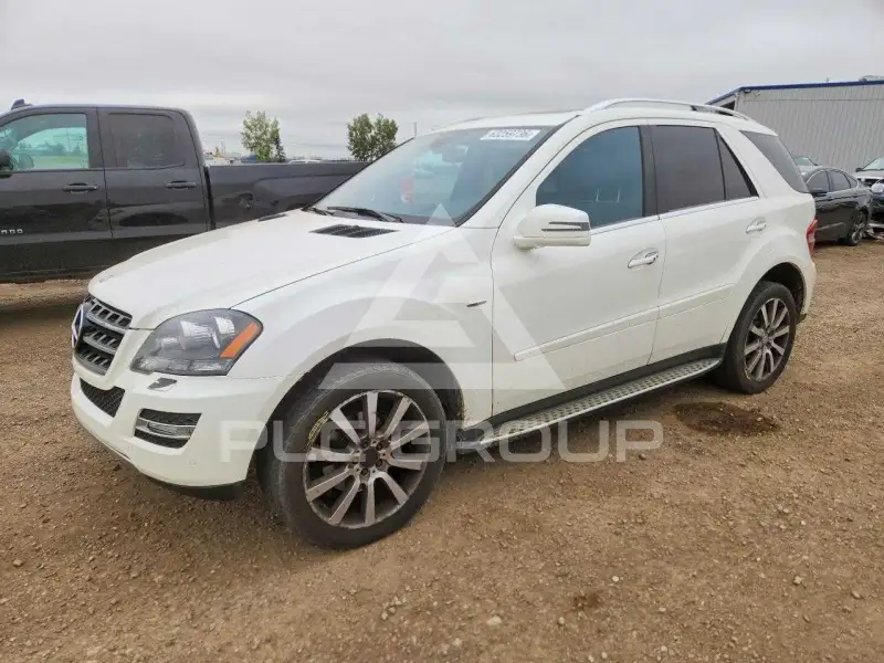 2011 Mercedes Benz ML-Class photo