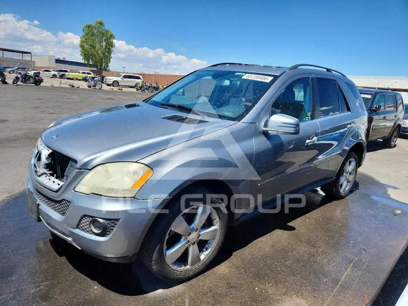 2011 Mercedes Benz ML-Class фото