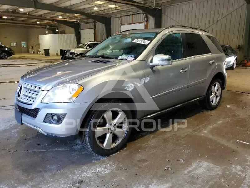 2011 Mercedes Benz ML-Class photo