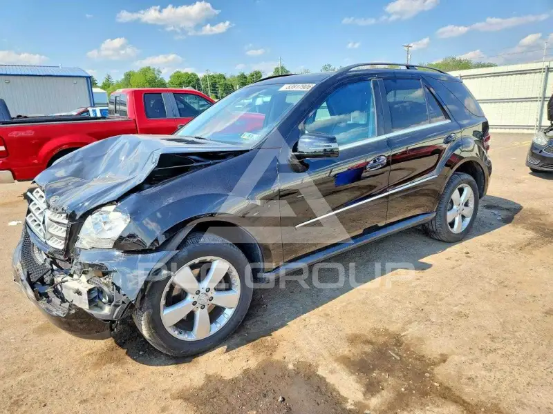 2011 Mercedes Benz ML-Class фото