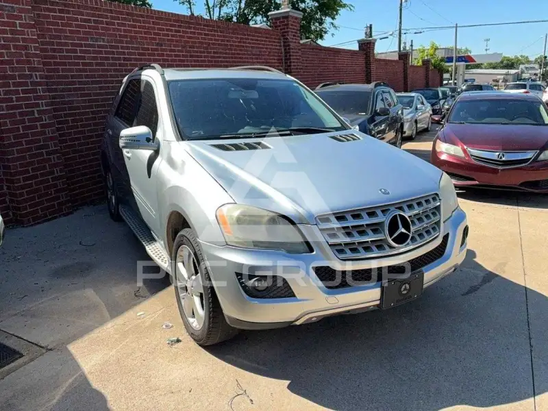 2011 Mercedes Benz ML-Class фото