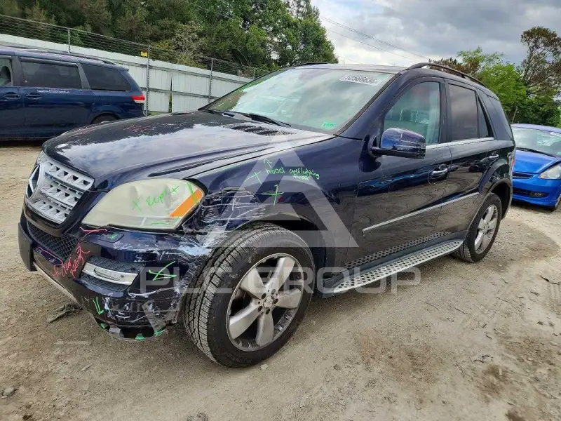 2011 Mercedes Benz ML-Class фото
