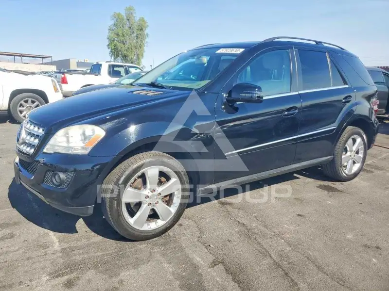 2011 Mercedes Benz ML-Class photo