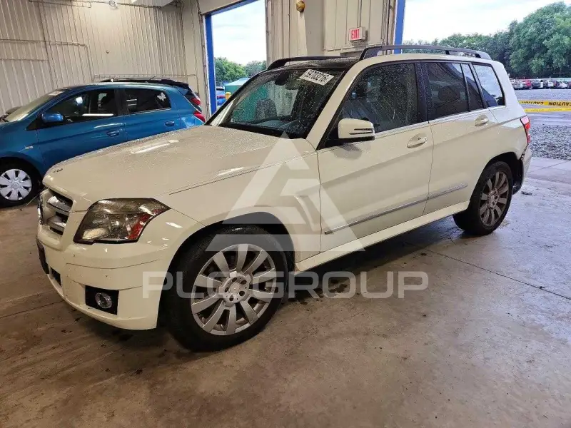 2011 Mercedes Benz GLK-Class photo