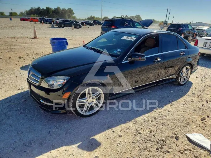 2011 Mercedes Benz C-Class фото
