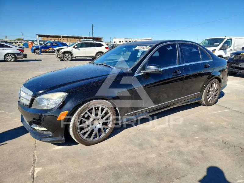 2011 Mercedes Benz C-Class фото