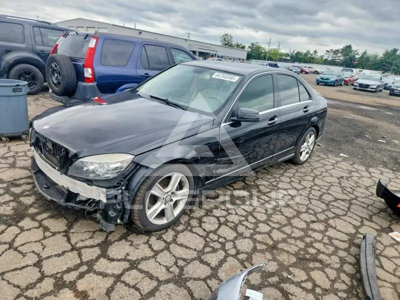 2011 Mercedes Benz C-Class фото