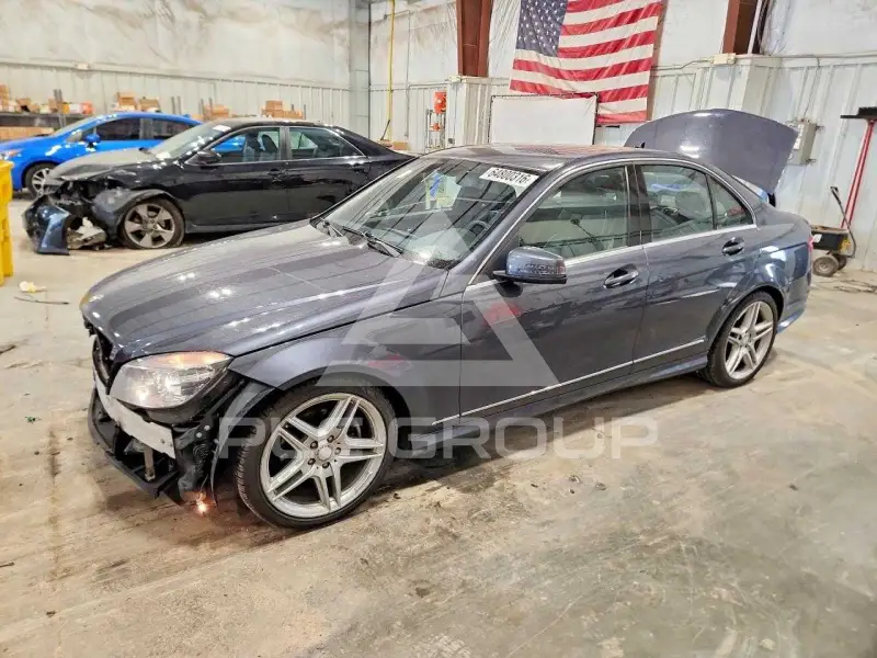 2011 Mercedes Benz C-Class photo