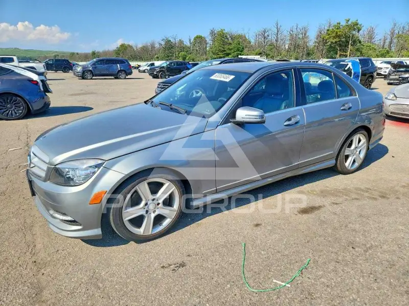 2011 Mercedes Benz C-Class фото