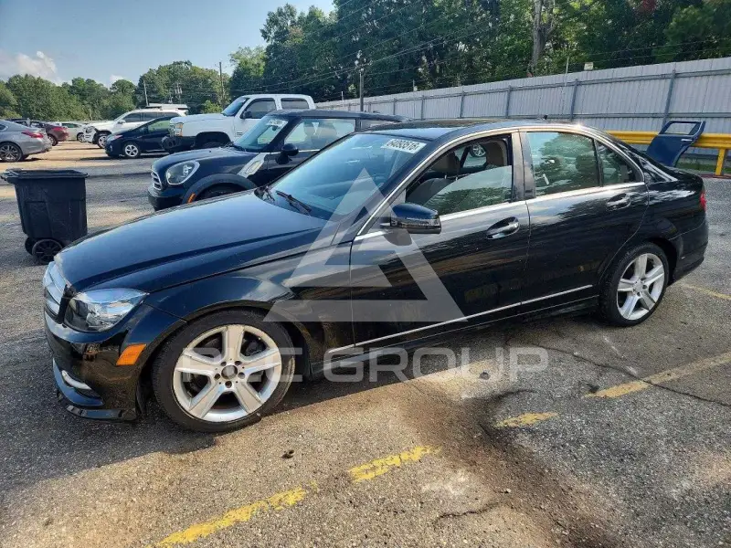2011 Mercedes Benz C-Class фото