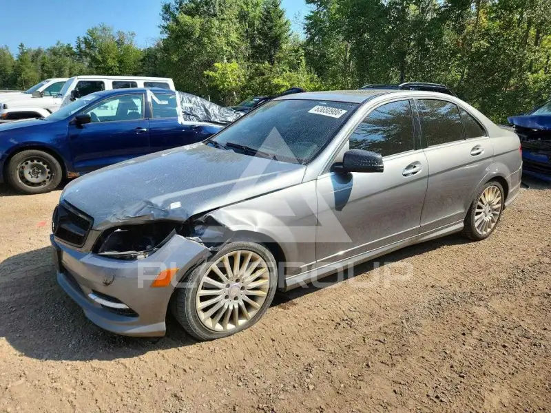 2011 Mercedes Benz C-Class фото