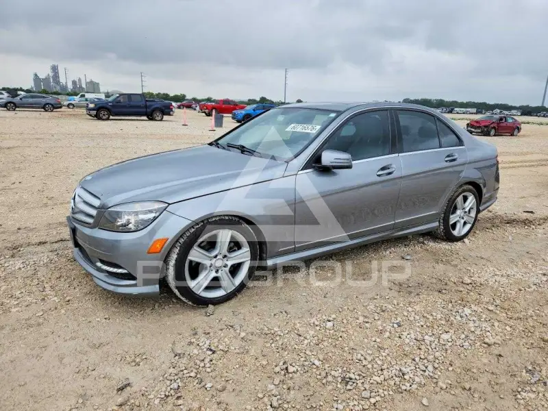 2011 Mercedes Benz C-Class фото
