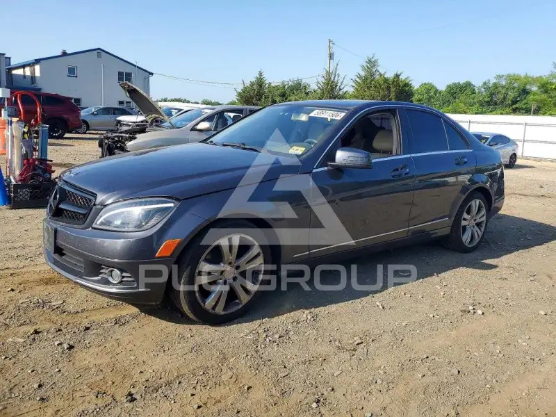 2011 Mercedes Benz C-Class фото