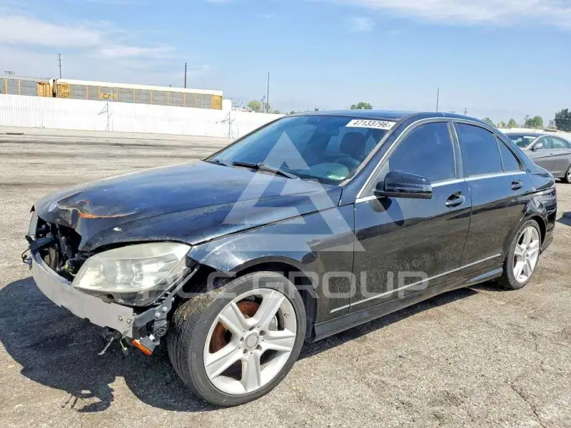 2011 Mercedes Benz C-Class фото