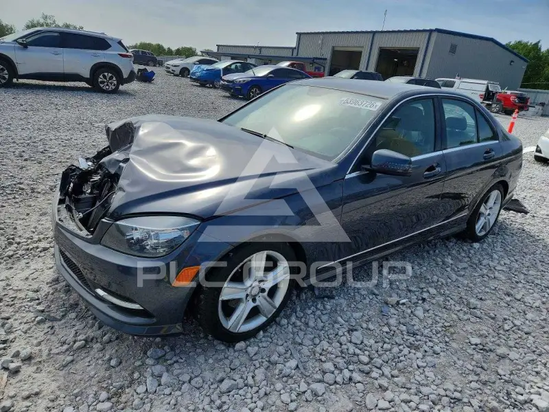 2011 Mercedes Benz C-Class фото