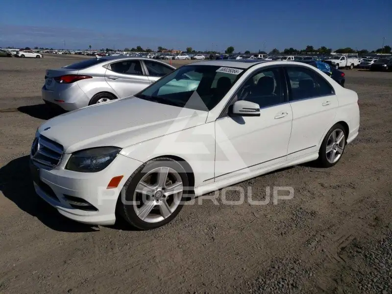 2011 Mercedes Benz C-Class фото