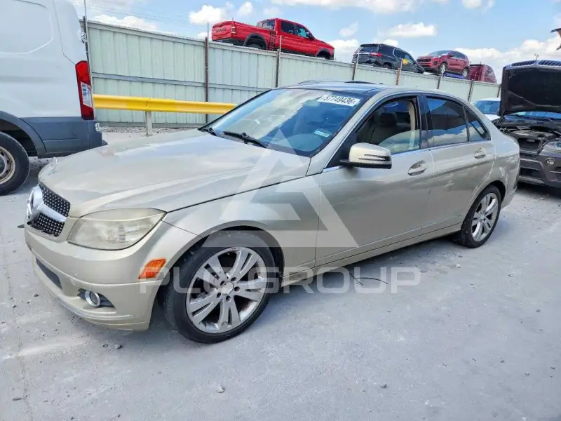 2011 Mercedes Benz C-Class фото