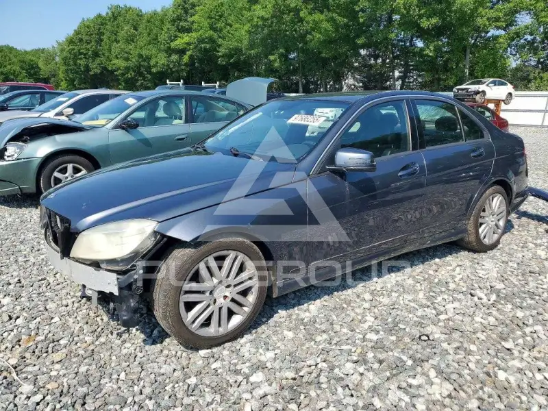 2011 Mercedes Benz C-Class фото