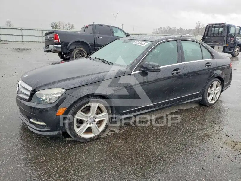 2011 Mercedes Benz C-Class фото