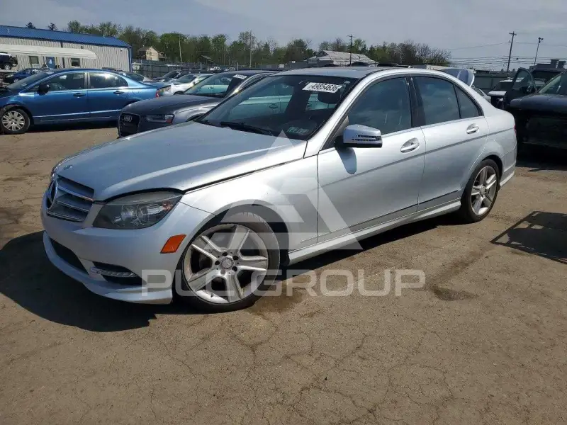 2011 Mercedes Benz C-Class photo