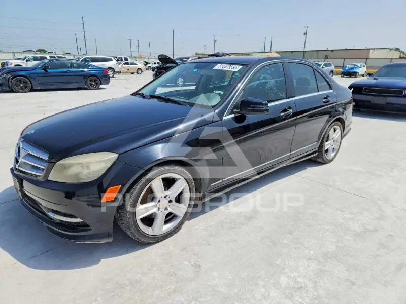 2011 Mercedes Benz C-Class фото