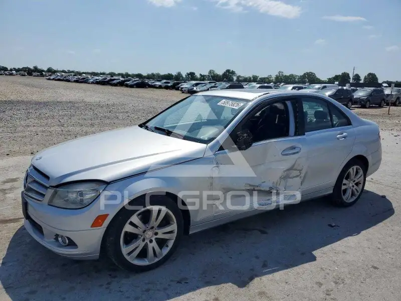 2011 Mercedes Benz C-Class фото