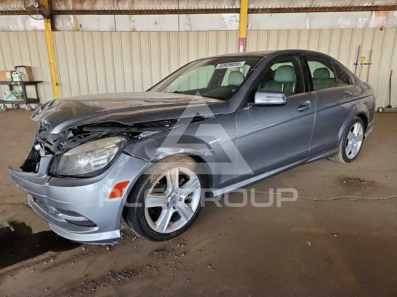 2011 Mercedes Benz C-Class фото