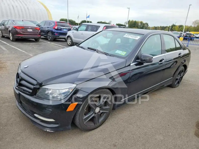 2011 Mercedes Benz C-Class фото