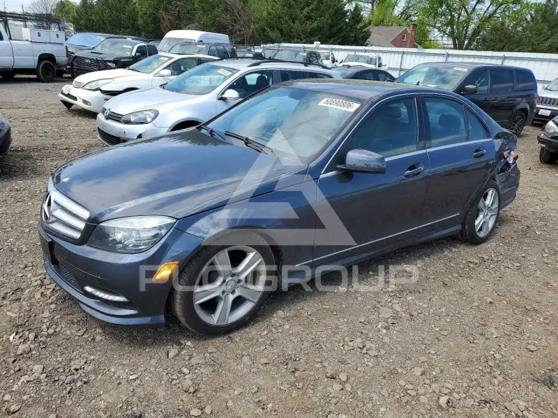 2011 Mercedes Benz C-Class фото