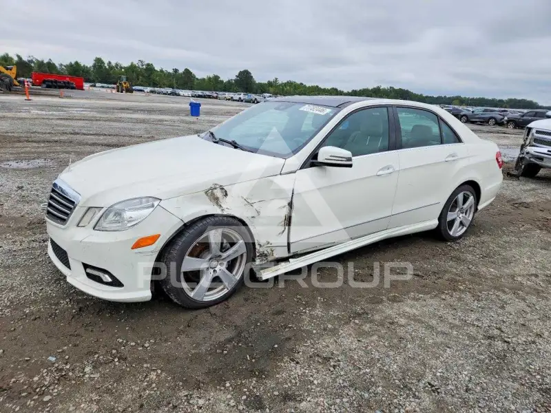 2011 Mercedes Benz E-Class фото