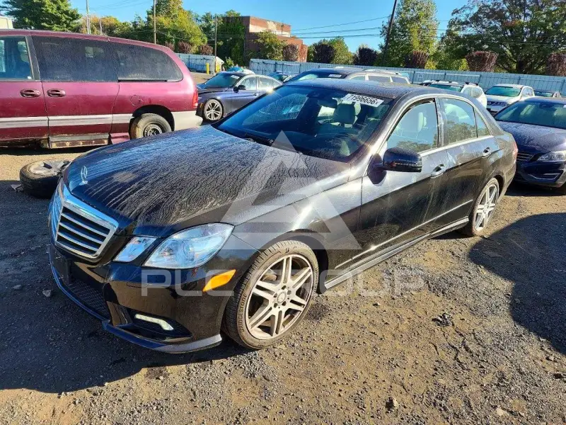 2011 Mercedes Benz E-Class фото
