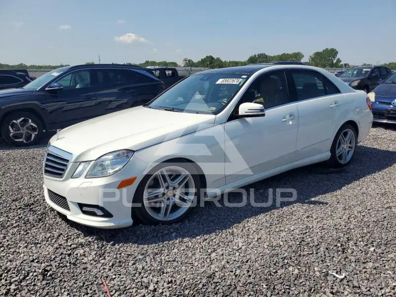 2011 Mercedes Benz E-Class фото