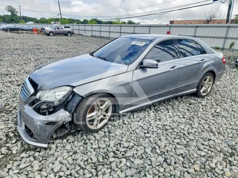 2011 Mercedes Benz E-Class фото