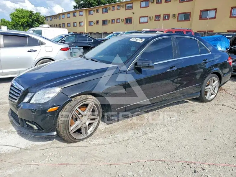 2011 Mercedes Benz E-Class photo