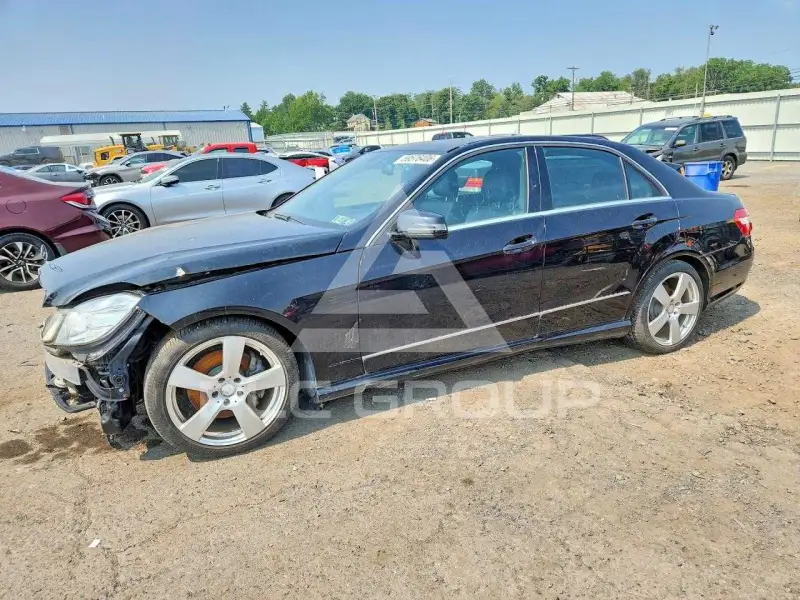 2011 Mercedes Benz E-Class фото