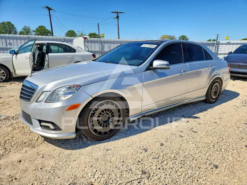 2011 Mercedes Benz E-Class фото