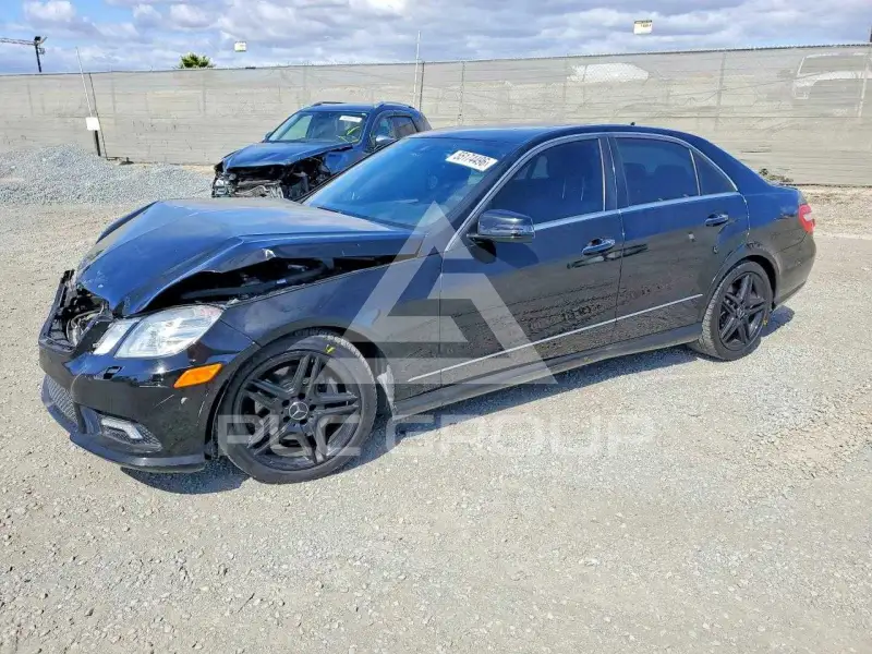 2011 Mercedes Benz E-Class фото